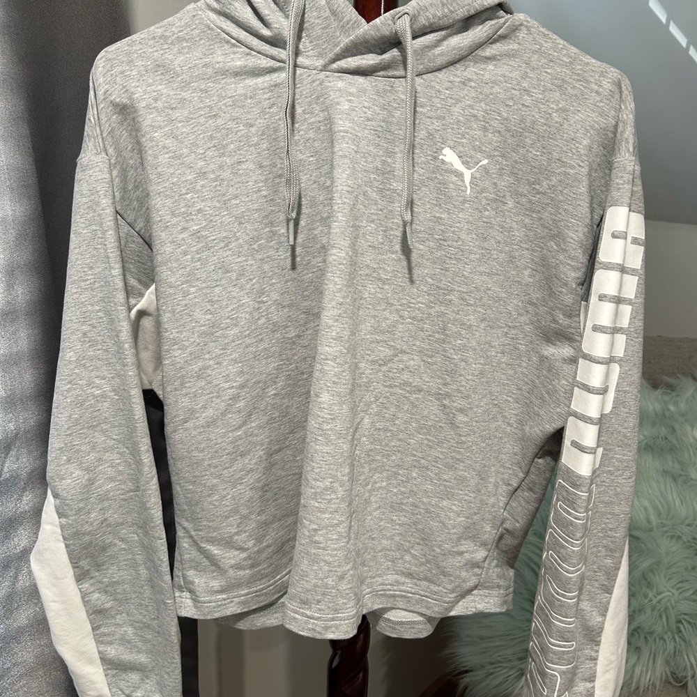 Puma Cropped Hoodie